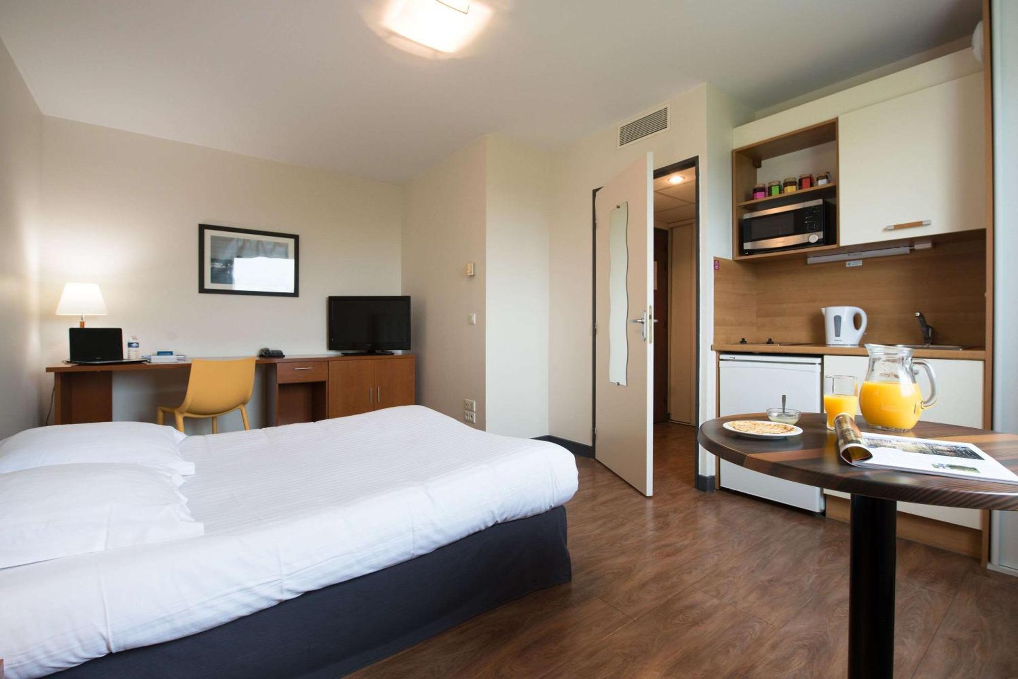 Zenitude Hôtel-Résidences Les Portes de l'Océan Saint-Nazaire  Exterior foto